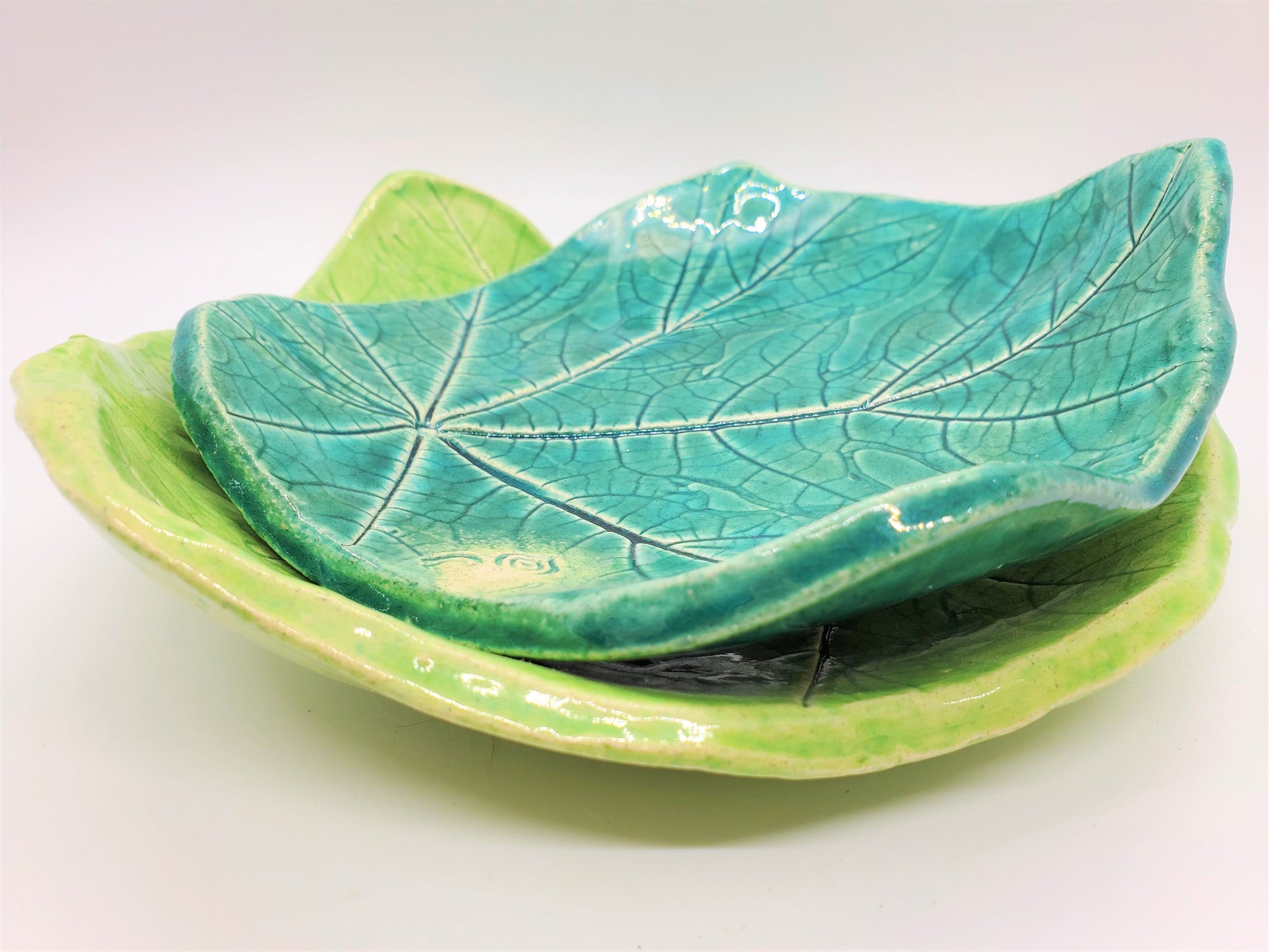 Set of 2 Handmade green small papaya leaf plate